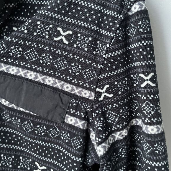 Jachs Cabin Women's‎ Brushed Fleece Pullover Sweater Black Fair Isle Size Large - Picture 4 of 8